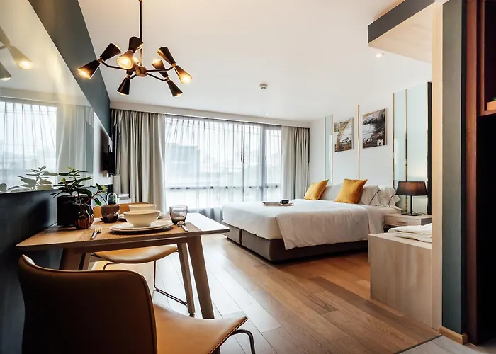 Montana & 4* Bangkok